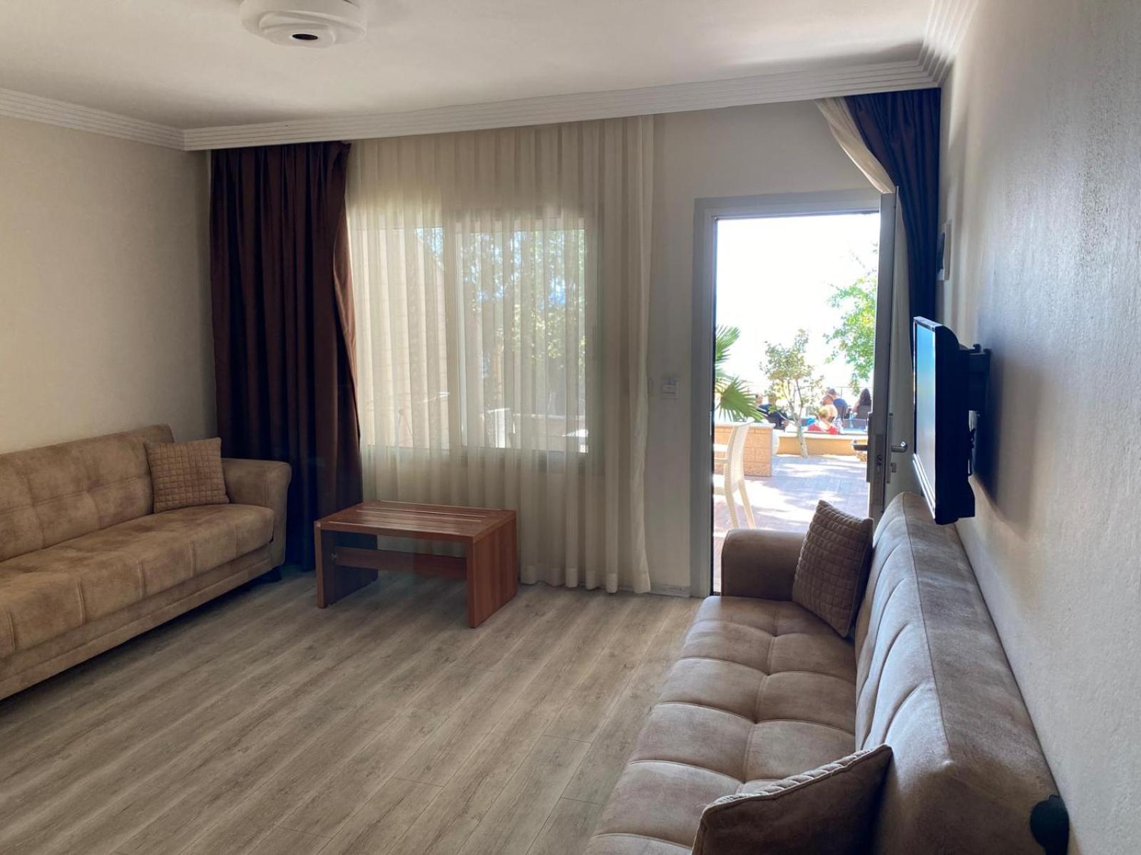 Melis 2* Kuşadası